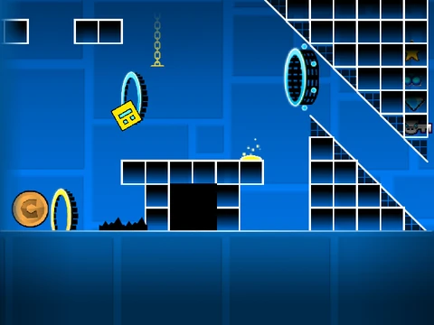 Very Easy Geometry Dash Level showing beginner-friendly spike patterns
